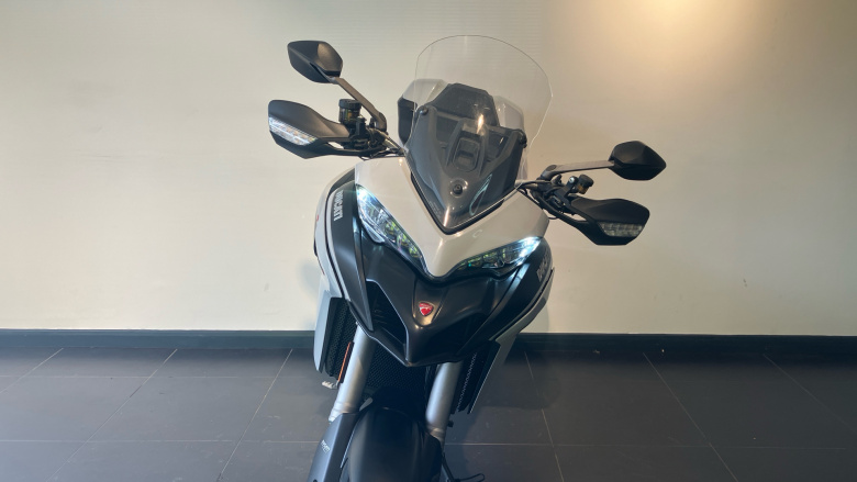 Ducati Multistrada 950 - Red + Spoked Wheels (MY18)